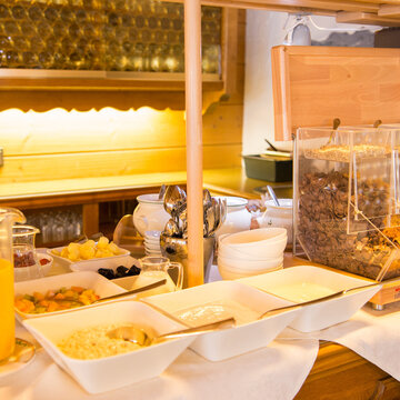 Große Auswahl beim Frühstücksbuffet Frühstücksbuffet